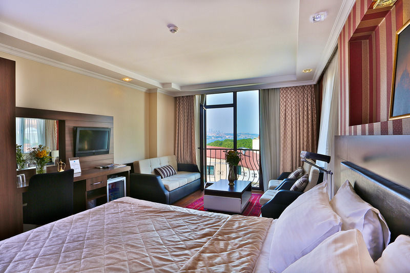 The Istanbul Hotel Exterior photo